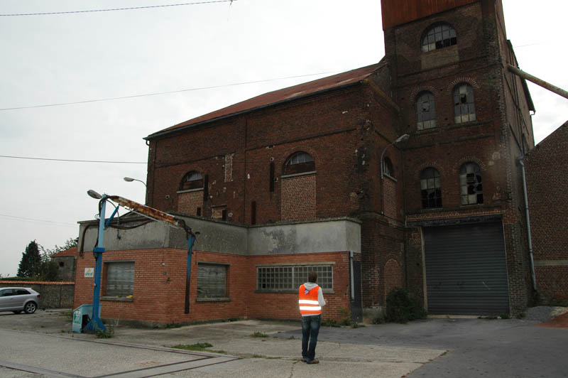 investisseurs-usine-renovation-lotissement-tour-fenetre-lille-amiens-somme-picardie.jpg